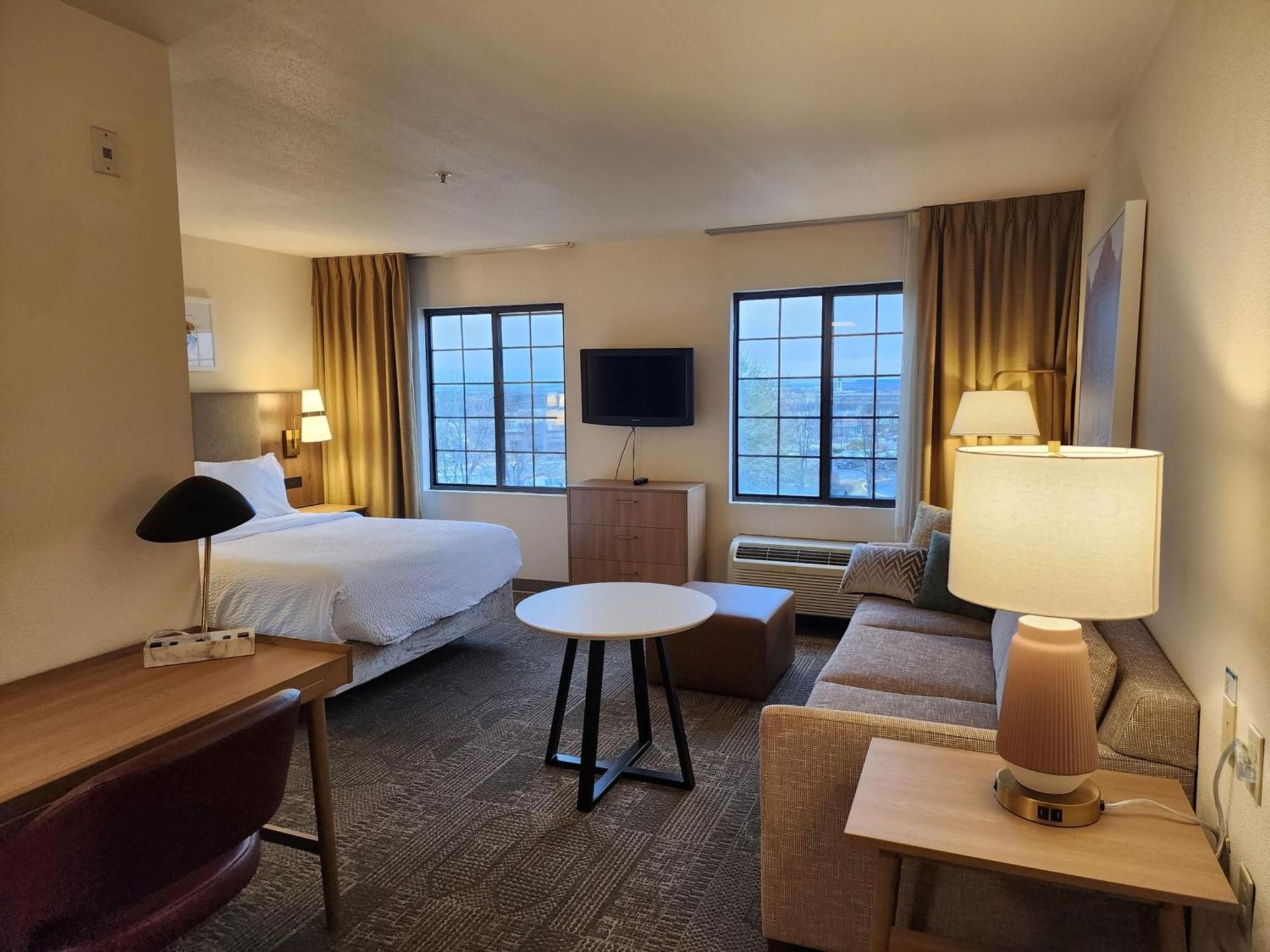 Staybridge Suites Allentown Airport Lehigh Valley By Ihg Bagian luar foto