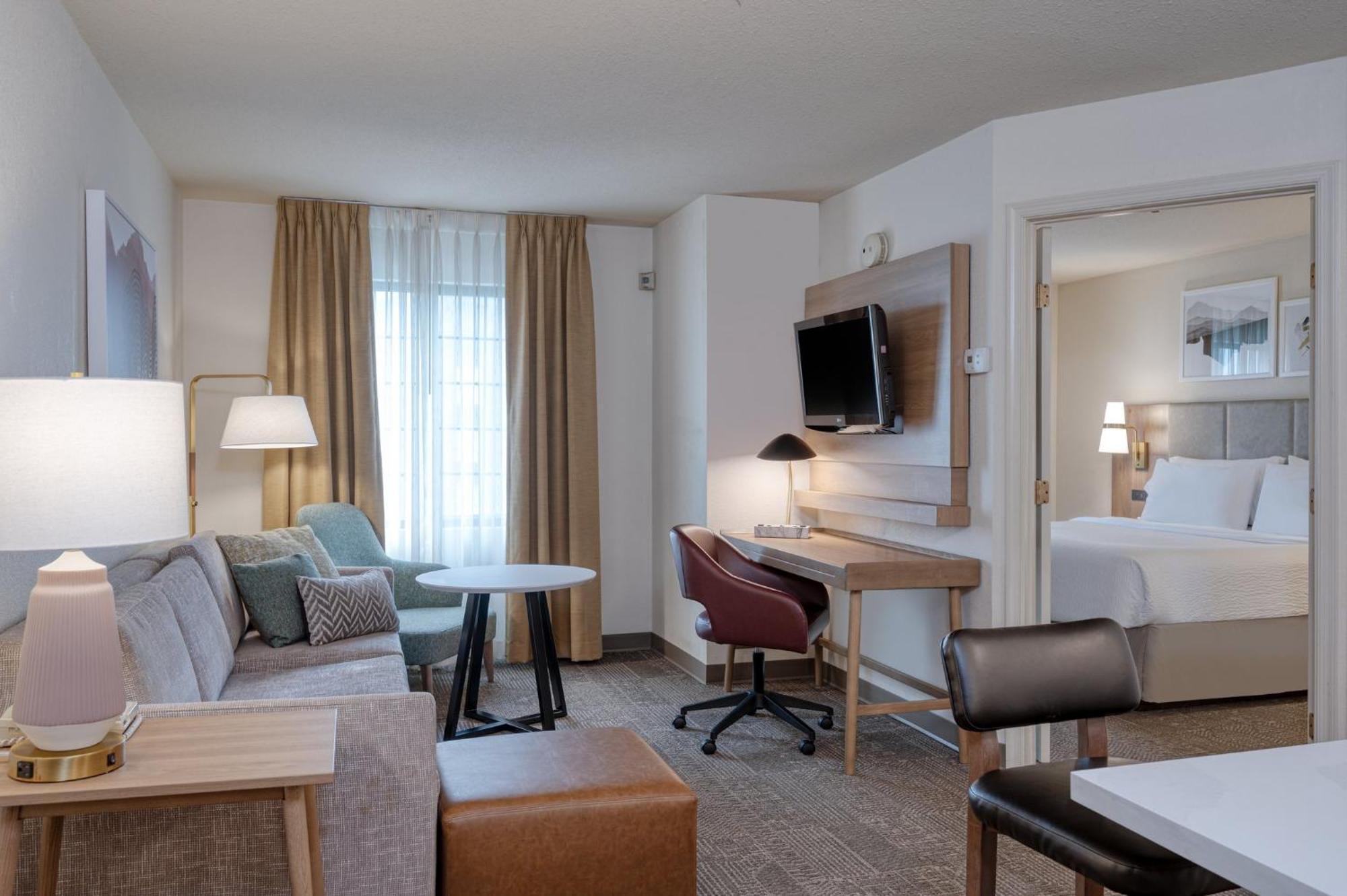 Staybridge Suites Allentown Airport Lehigh Valley By Ihg Bagian luar foto