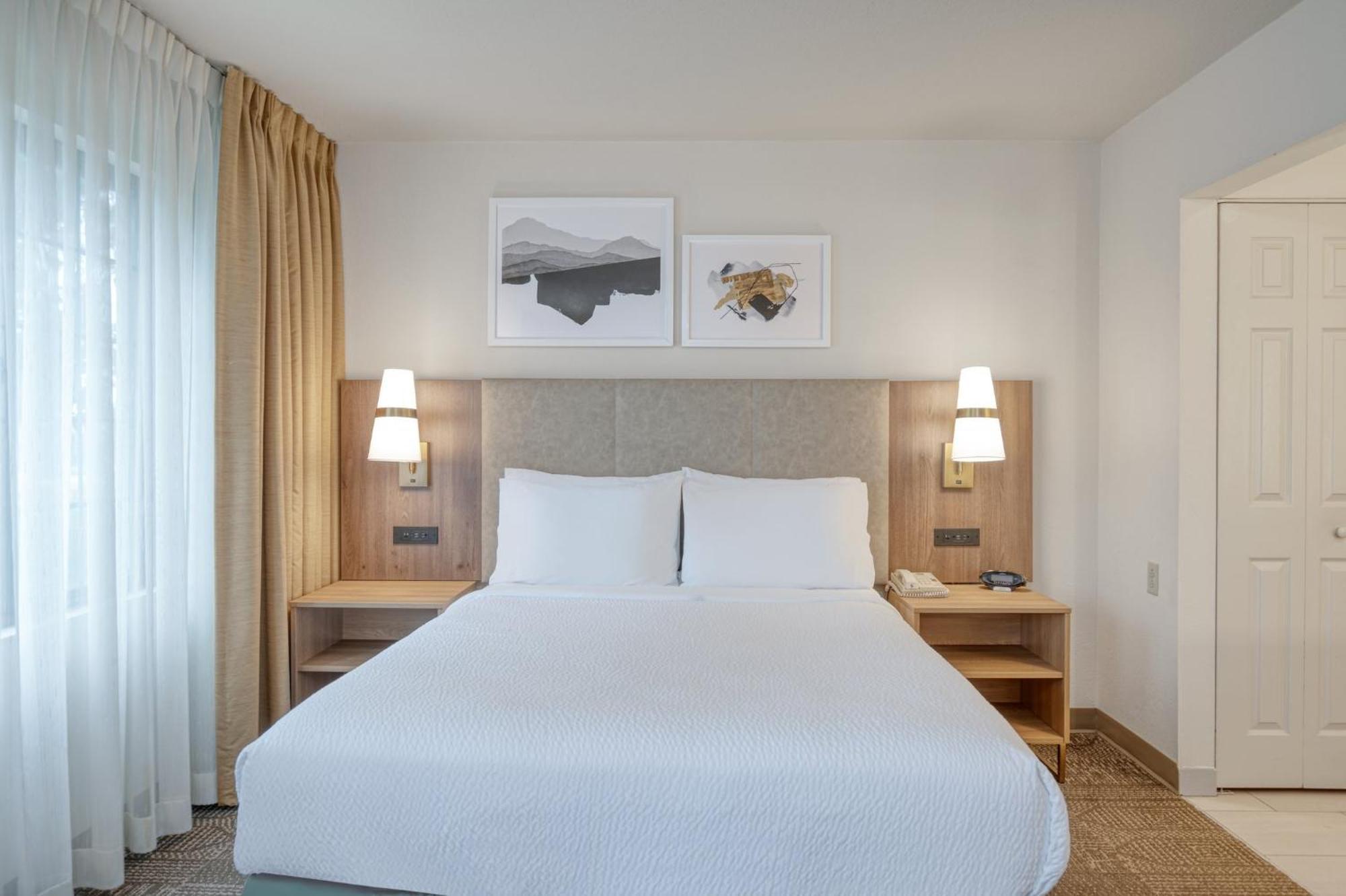 Staybridge Suites Allentown Airport Lehigh Valley By Ihg Bagian luar foto
