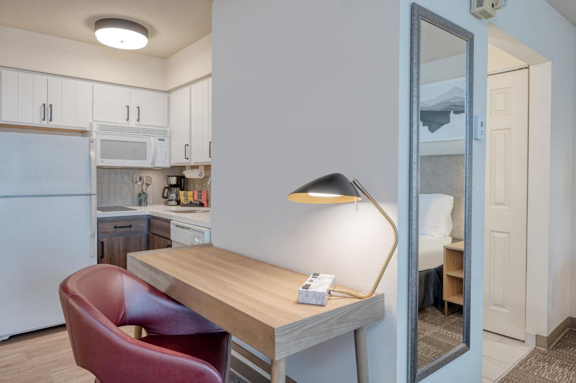 Staybridge Suites Allentown Airport Lehigh Valley By Ihg Bagian luar foto