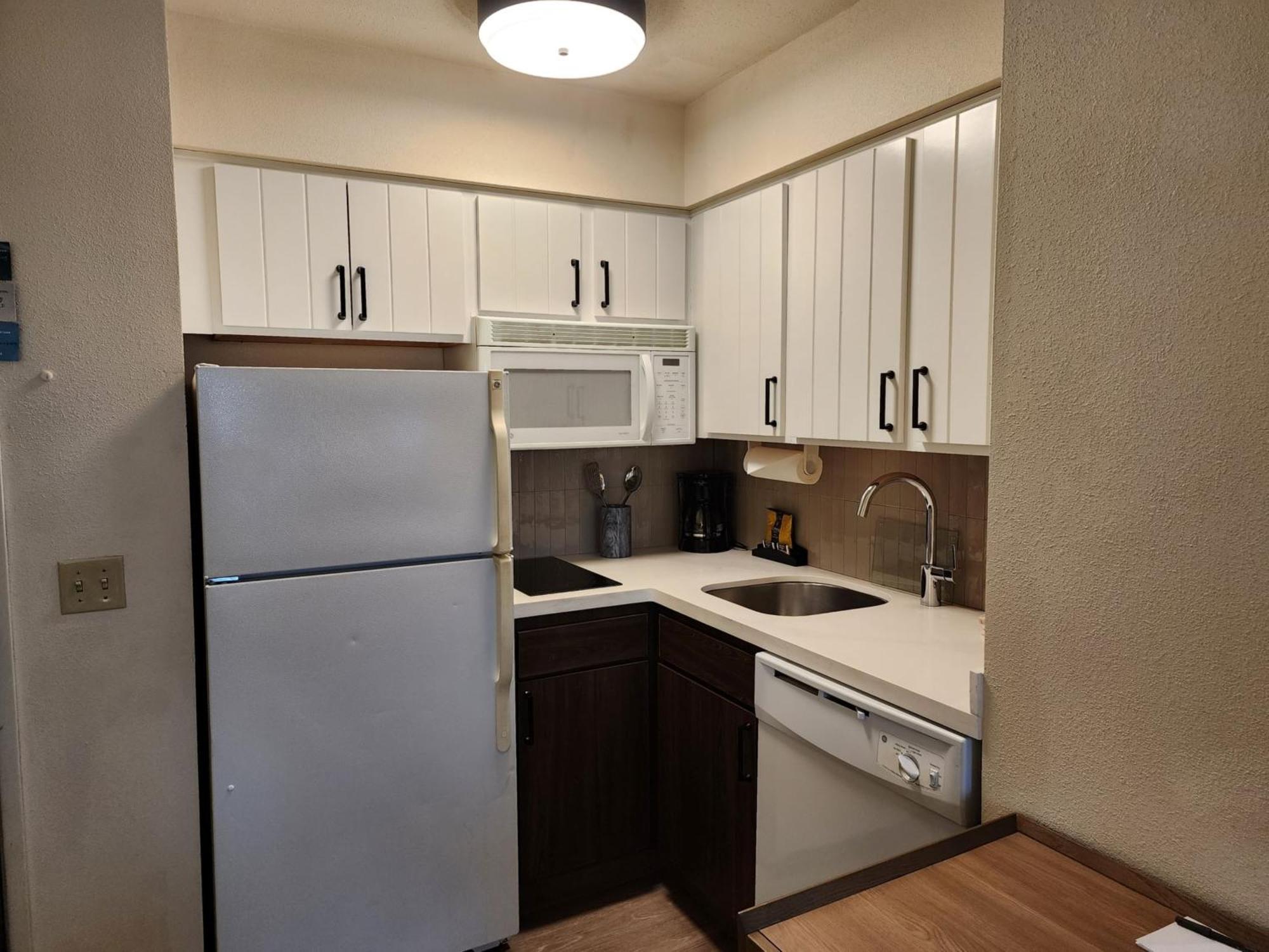 Staybridge Suites Allentown Airport Lehigh Valley By Ihg Bagian luar foto